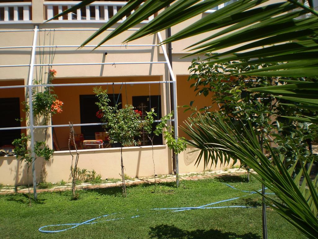 Apartments Tare, Free Parking Vodice Chambre photo