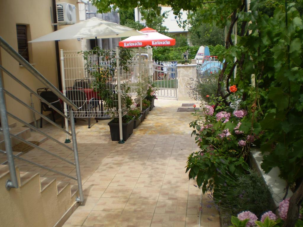 Apartments Tare, Free Parking Vodice Extérieur photo