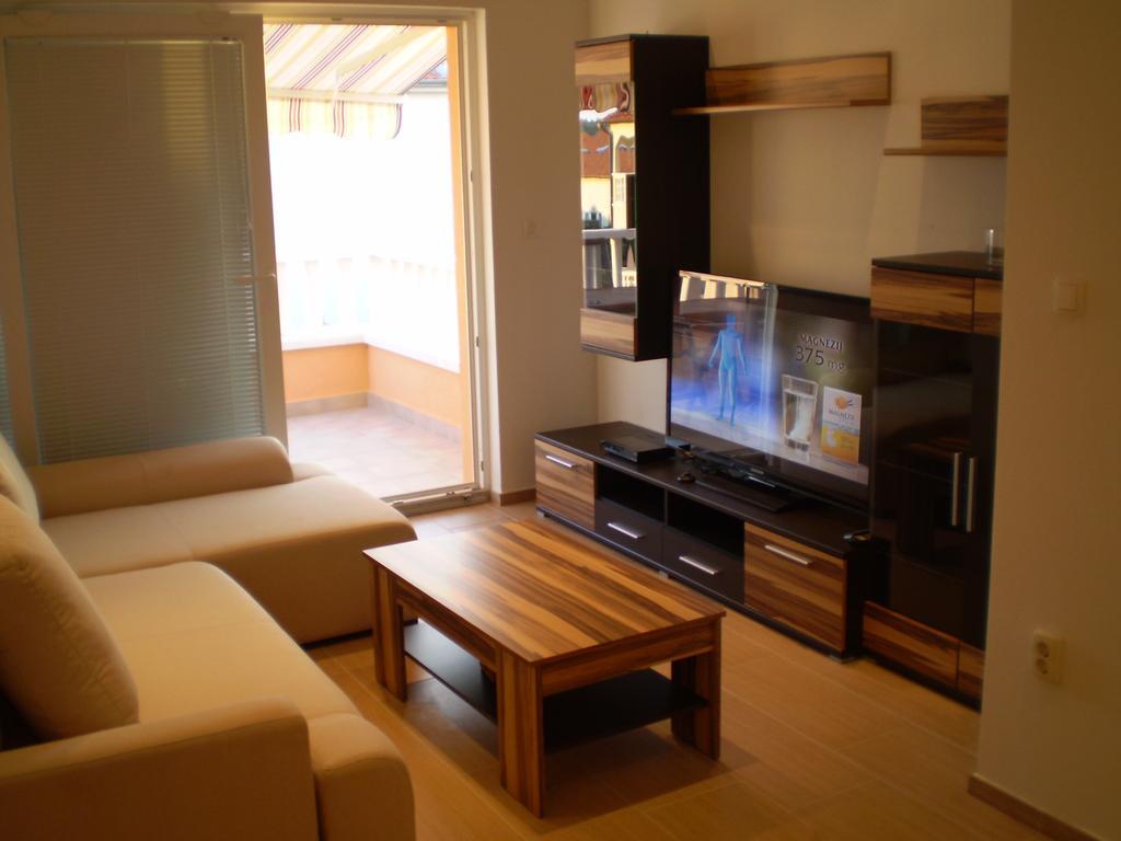 Apartments Tare, Free Parking Vodice Chambre photo