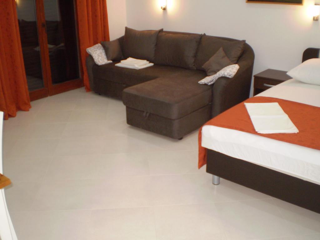 Apartments Tare, Free Parking Vodice Chambre photo