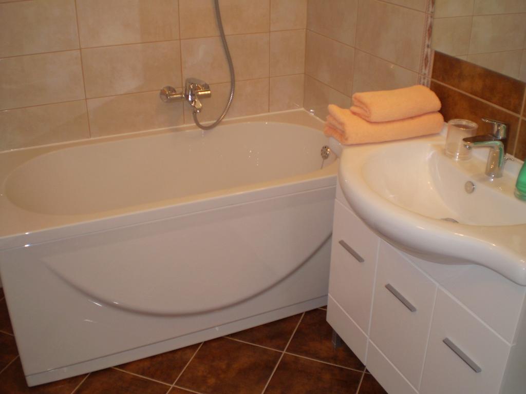Apartments Tare, Free Parking Vodice Chambre photo