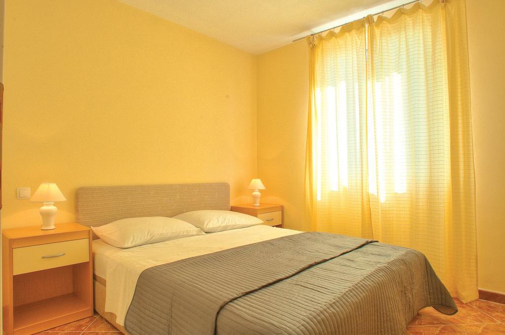Apartments Tare, Free Parking Vodice Chambre photo